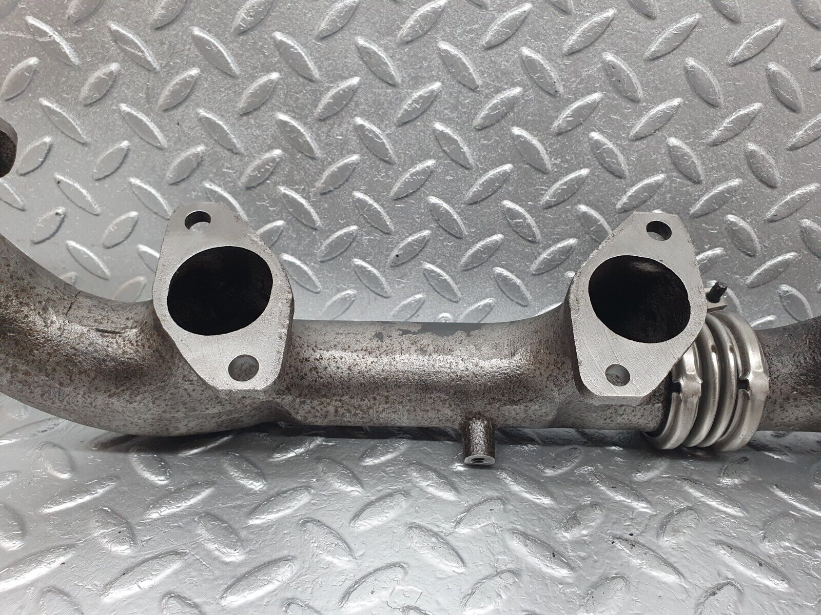 43604 Mercedes-Benz C126 380SEC Coupe Exhaust Manifold Right Side 1161420702