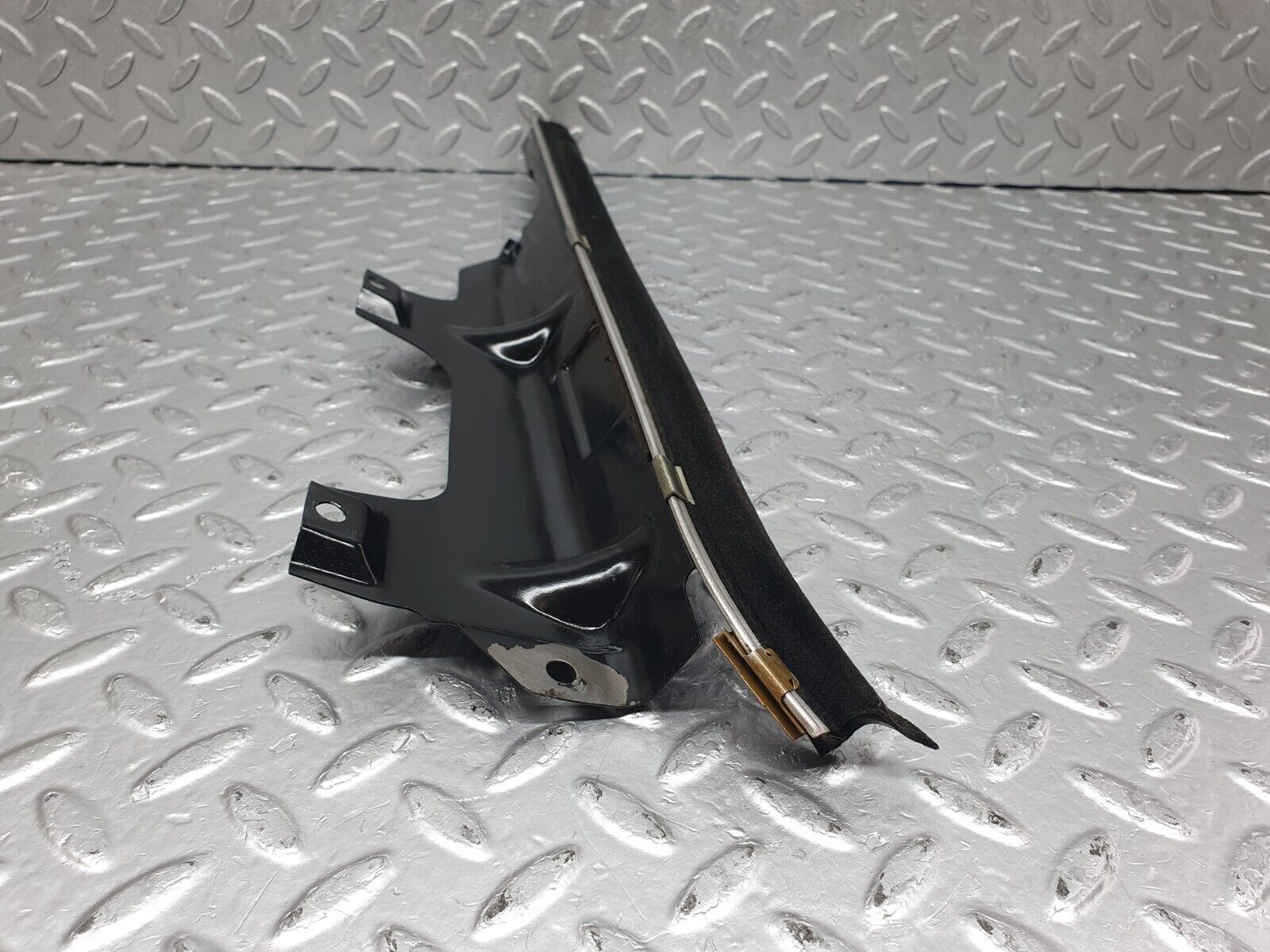 43904 Mercedes-Benz C123 230CE Coupe Rear Left Window Channel Support Bracket