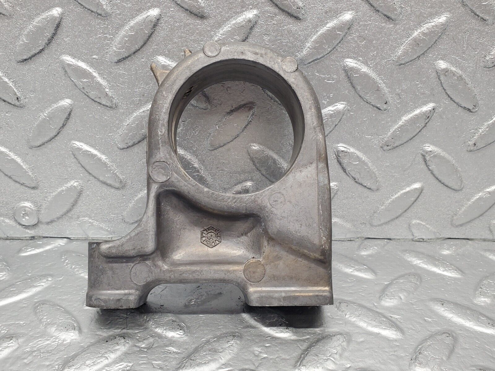 46268 Mercedes-Benz W126 420SE Camshaft Tower Bearing 1160514612