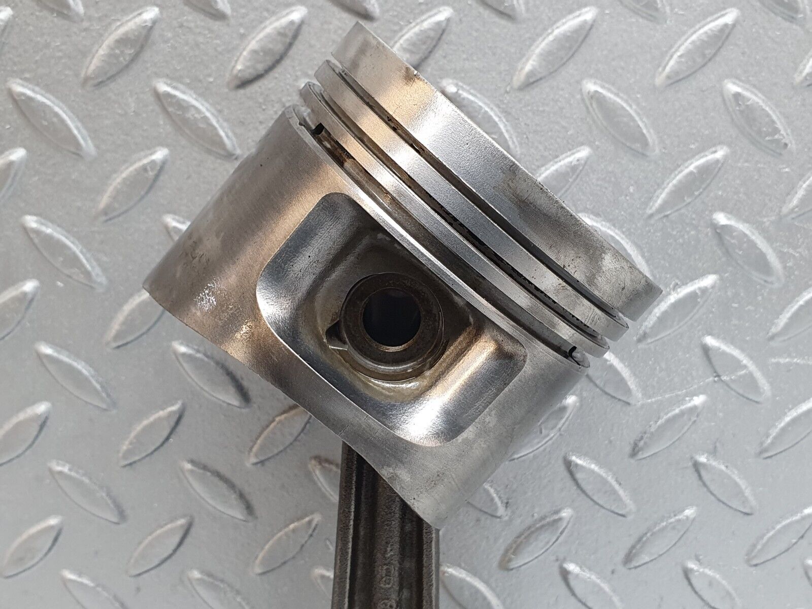 43078 Mercedes-Benz W123 Piston With Connecting Rod 95.485 mm 1020381