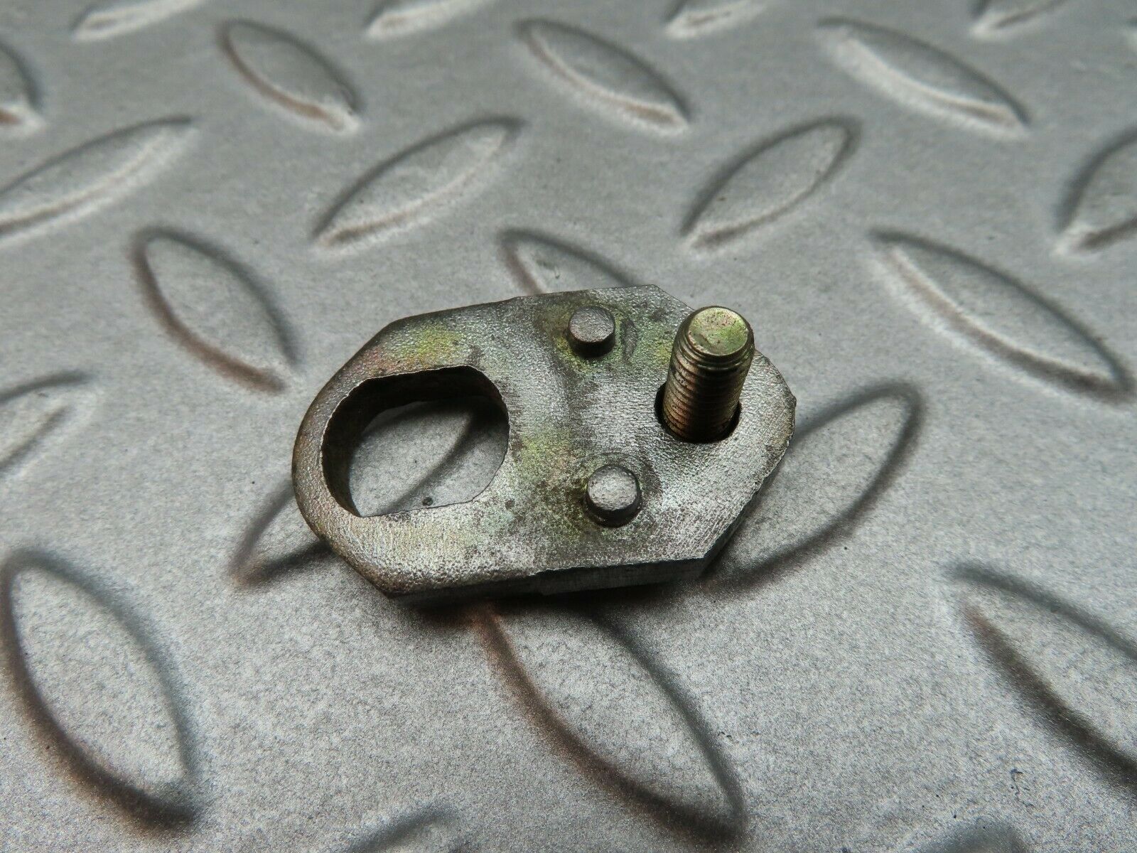 5131 Mercedes-Benz R107 350SL Fuel Injector Bracket