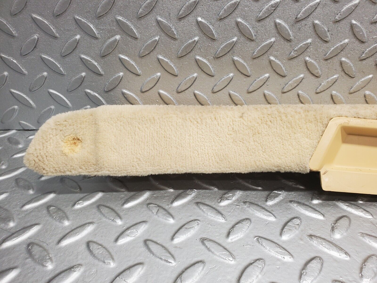 46815 Mercedes-Benz R129 320SL Coupe Right Door Sill Trim Beige 1296800235