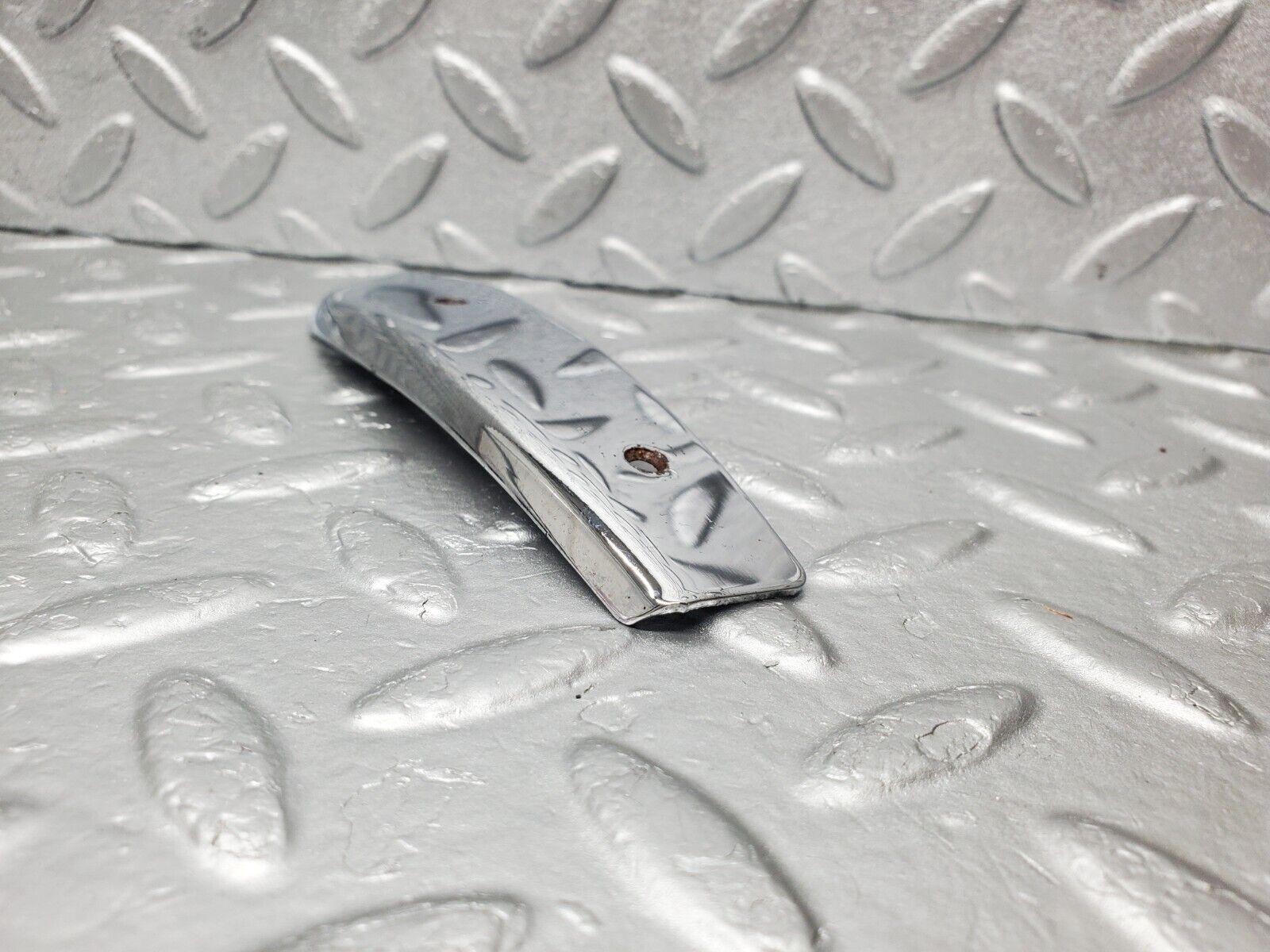 46534 Mercedes-Benz C123 280CE Coupe Left Door Chrome Front Cover