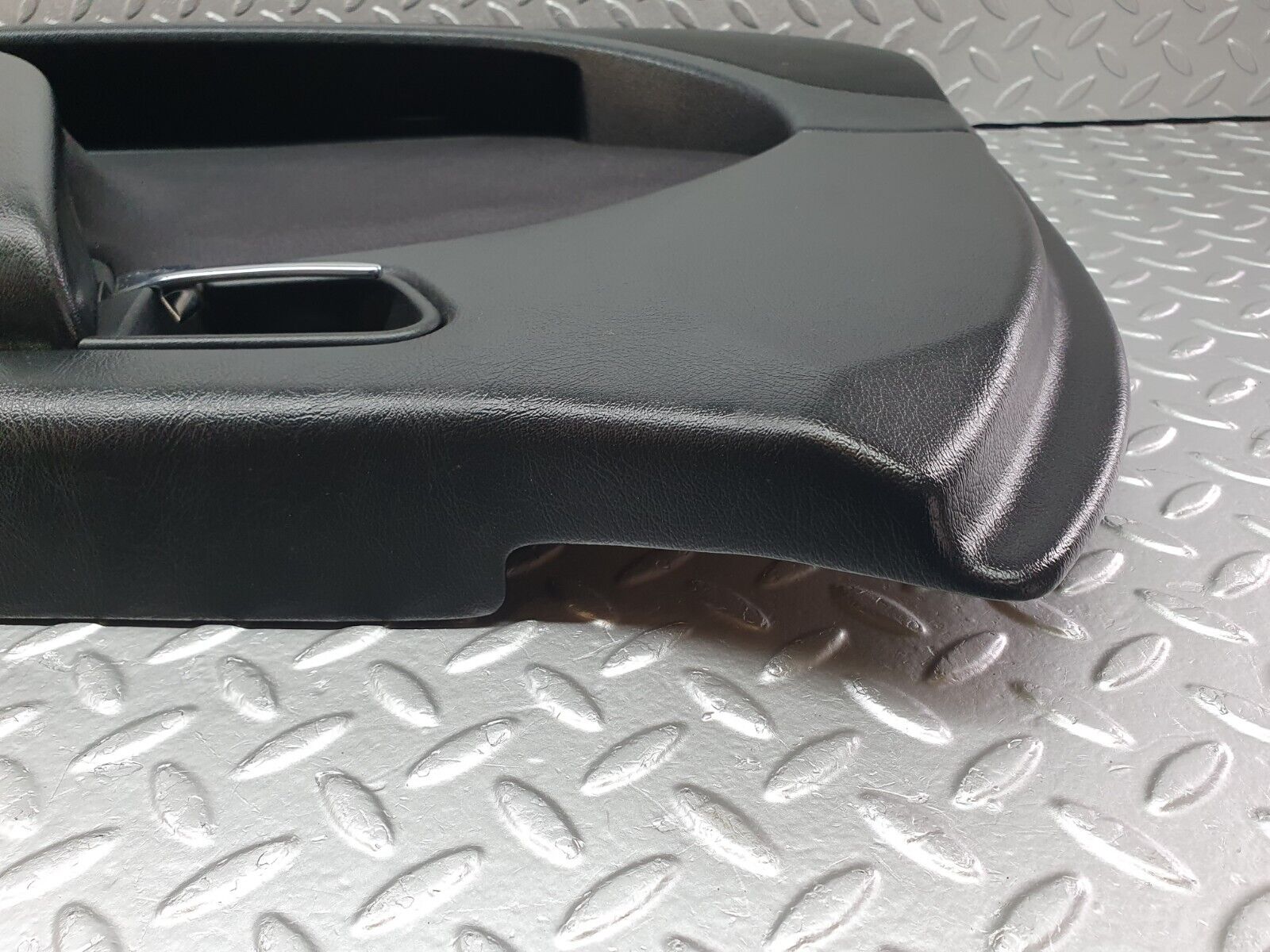 41771 Mercedes-Benz W202 C200 Front Right Door Card 2027601261