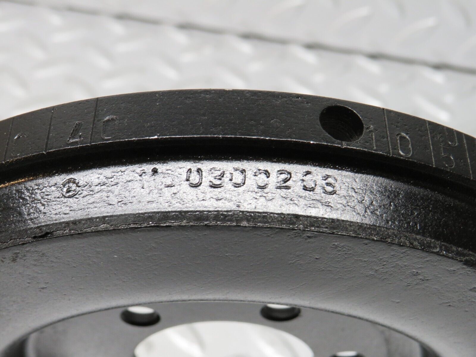 33076 Mercedes-Benz C107 R107 350 V8 Crankshaft Vibration Damper 1160300203