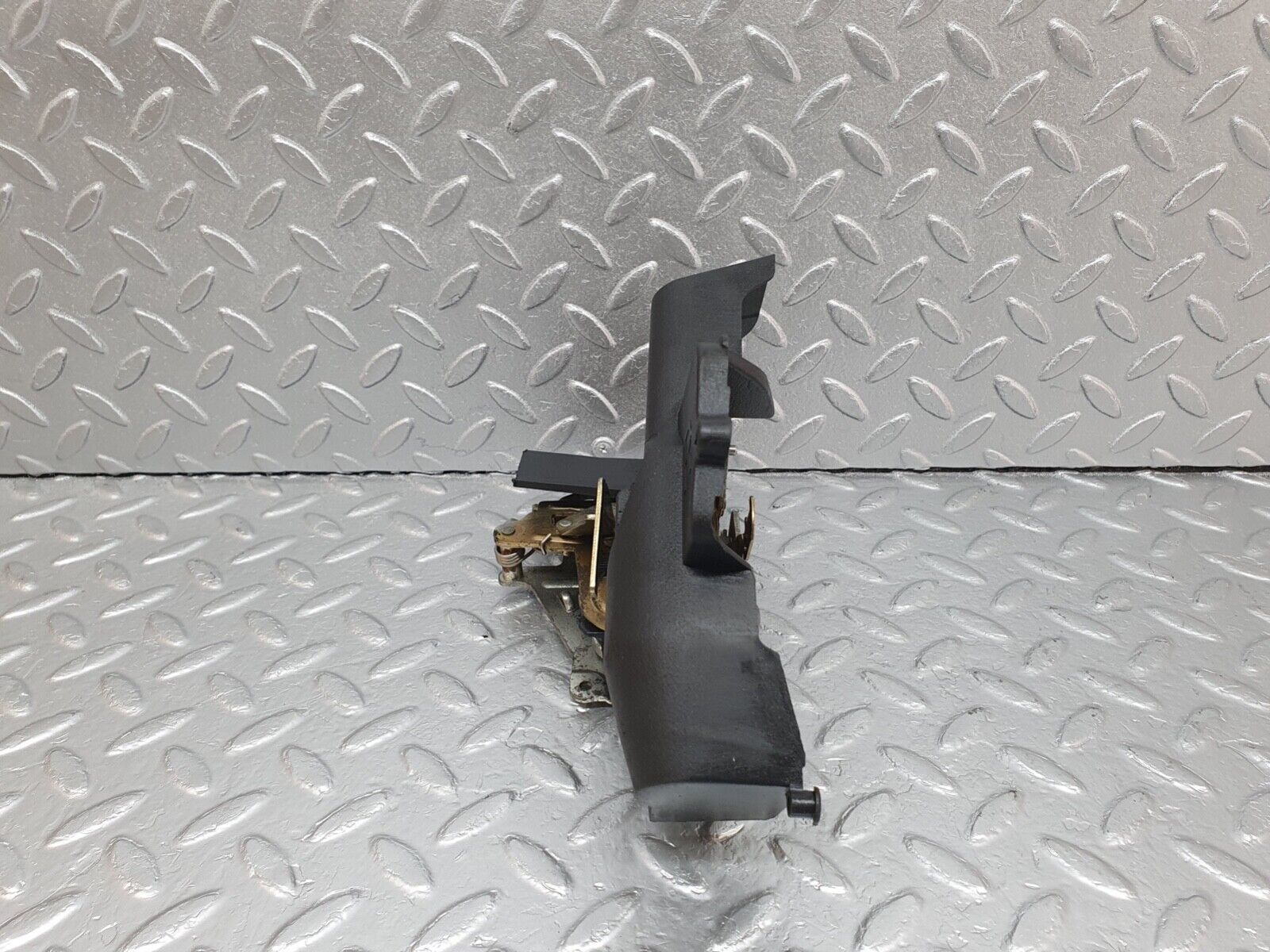 42012 Mercedes-Benz W202 C200 Rear Right Door Lock Mechanism 2027330408