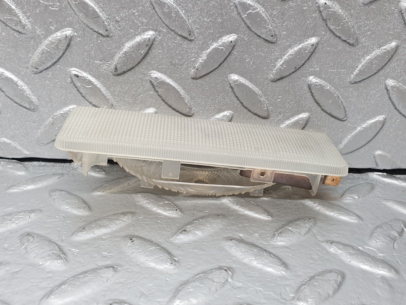 44104 Mercedes-Benz C123 230CE Coupe Rear Interior Dome Light 2018200001