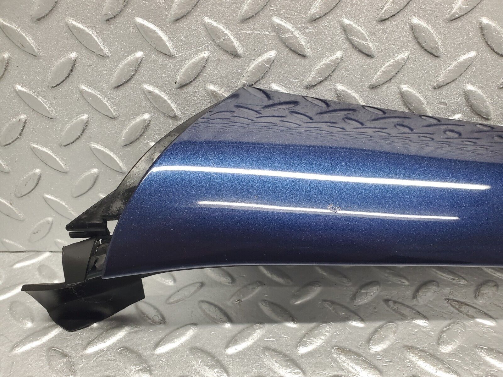 46757 Mercedes-Benz R129 320SL Coupe A Pillar Exterior Trim Right 1296980218 1296980198