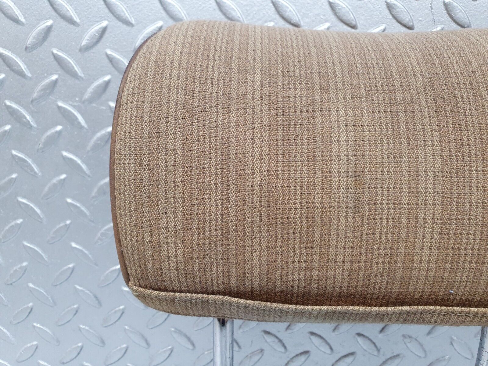 41726 Mercedes-Benz W124 200E Rear Headrest