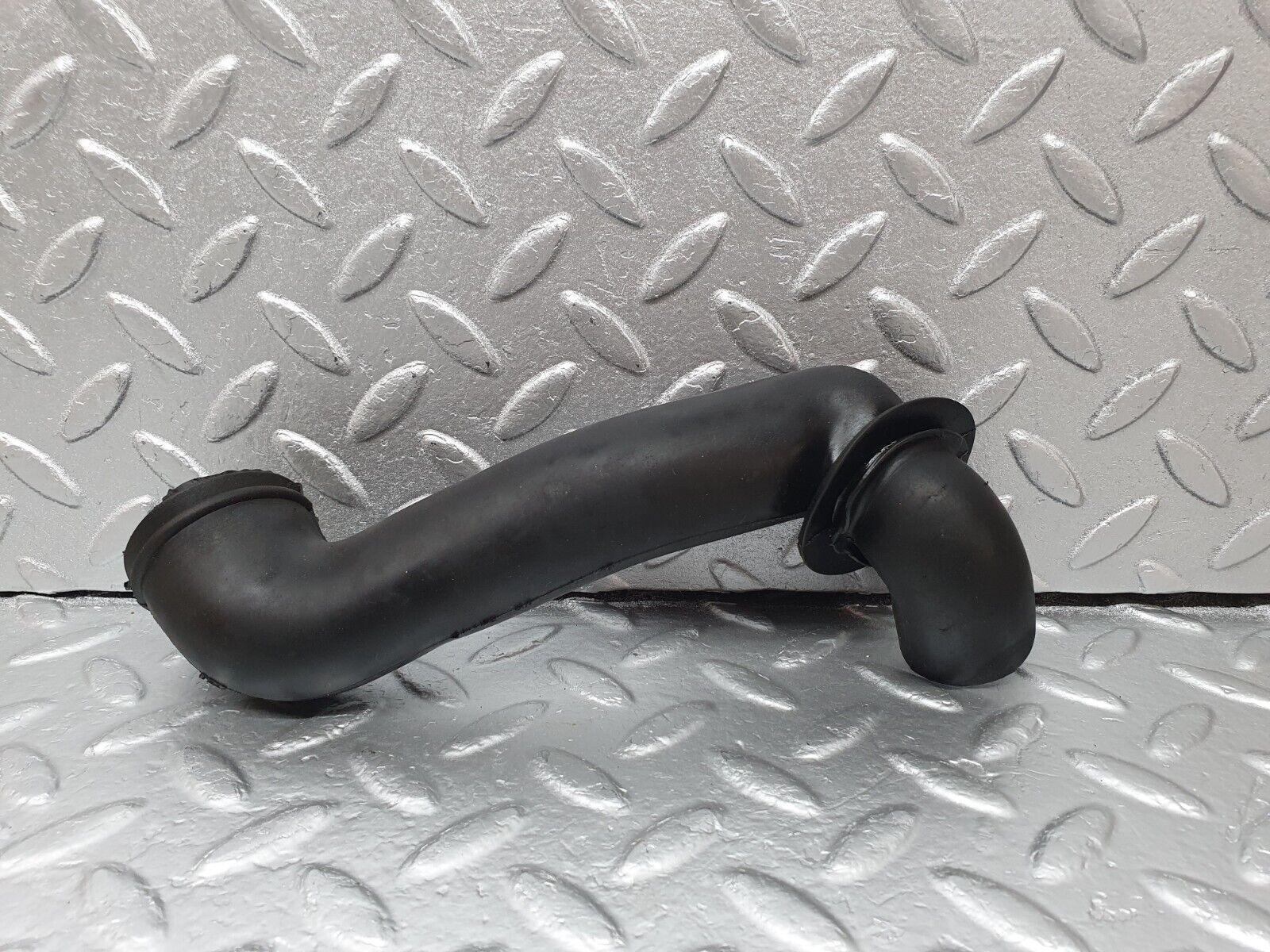 42555 Mercedes-Benz R129 320SL Coupe Water Drain Hose Pipe Right Side 1296280269