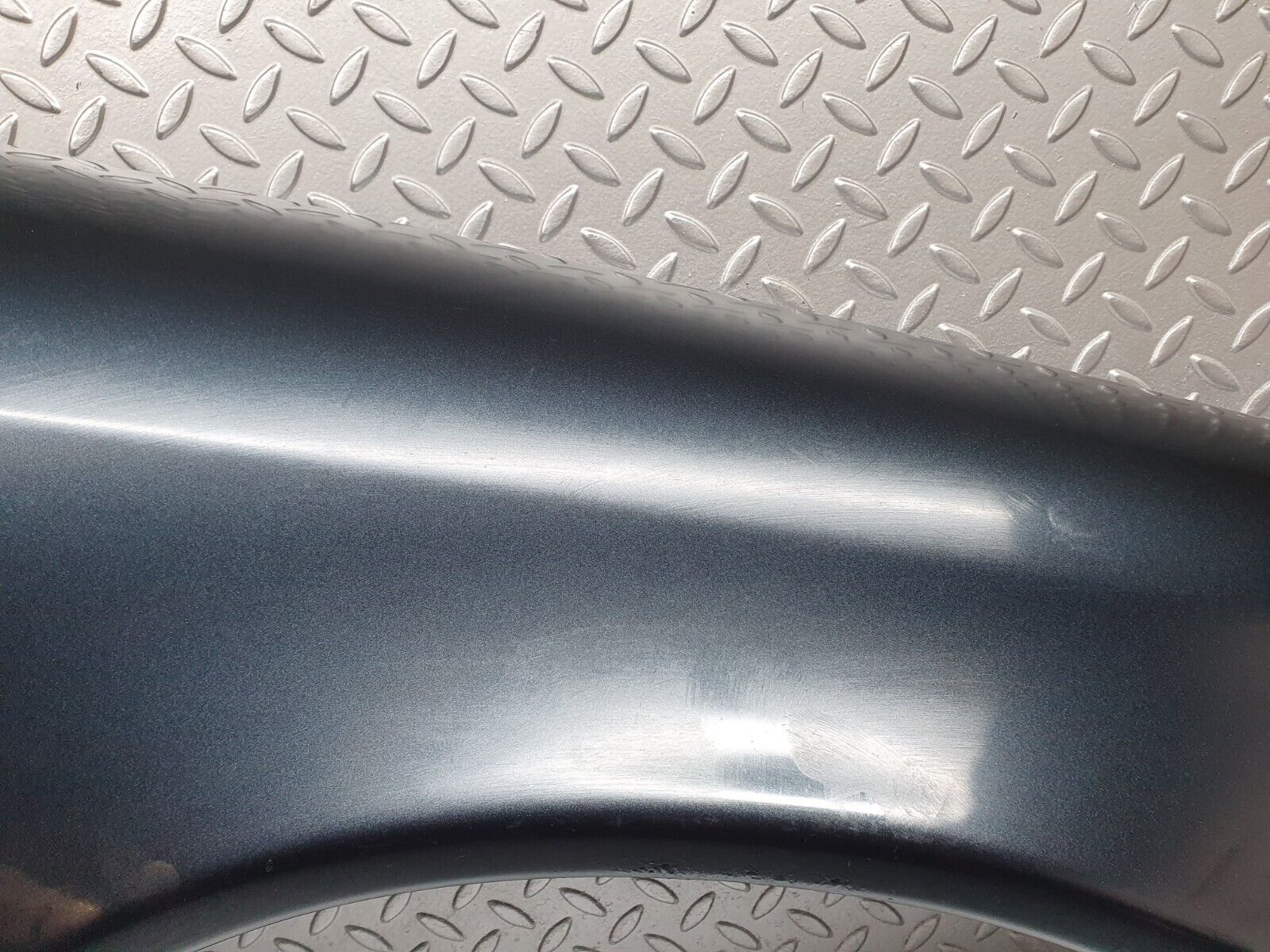 41818 Mercedes-Benz W202 C200 Front Right Fender Wing