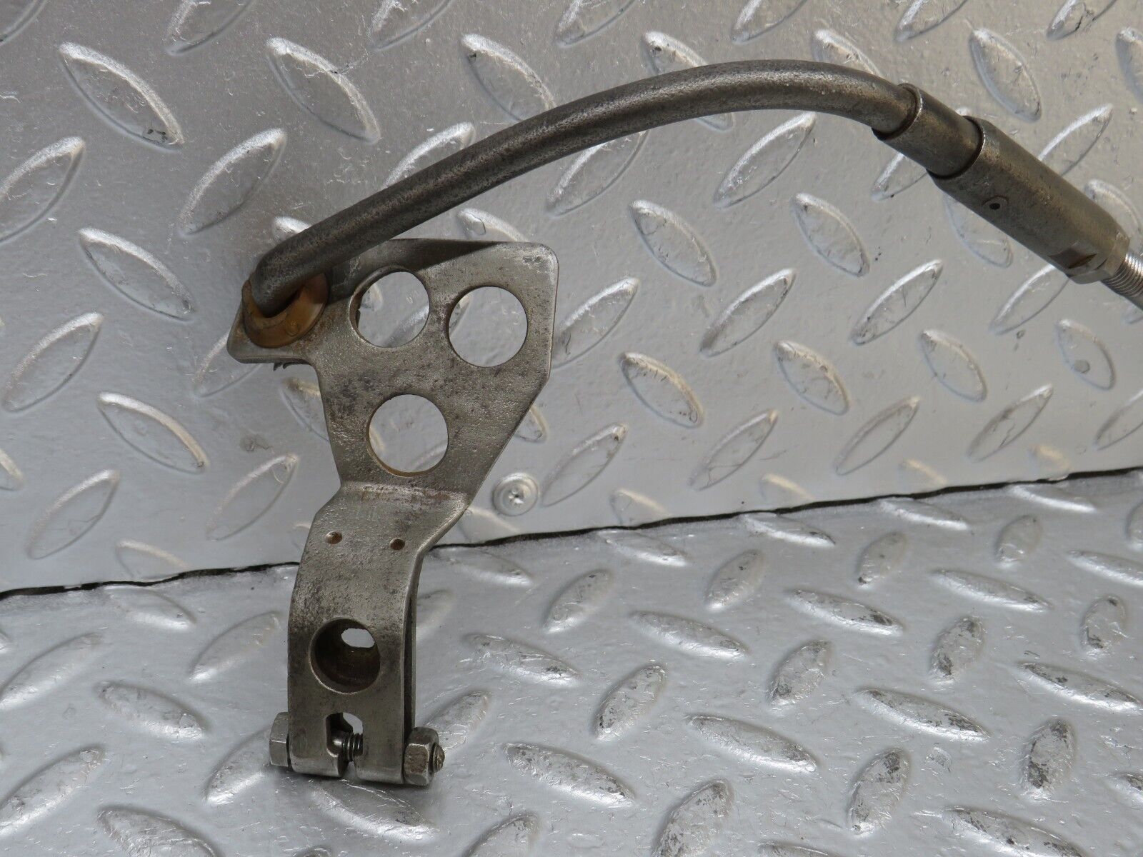 32810 Mercedes-Benz C107 R107 350 V8 Gearbox Linkage