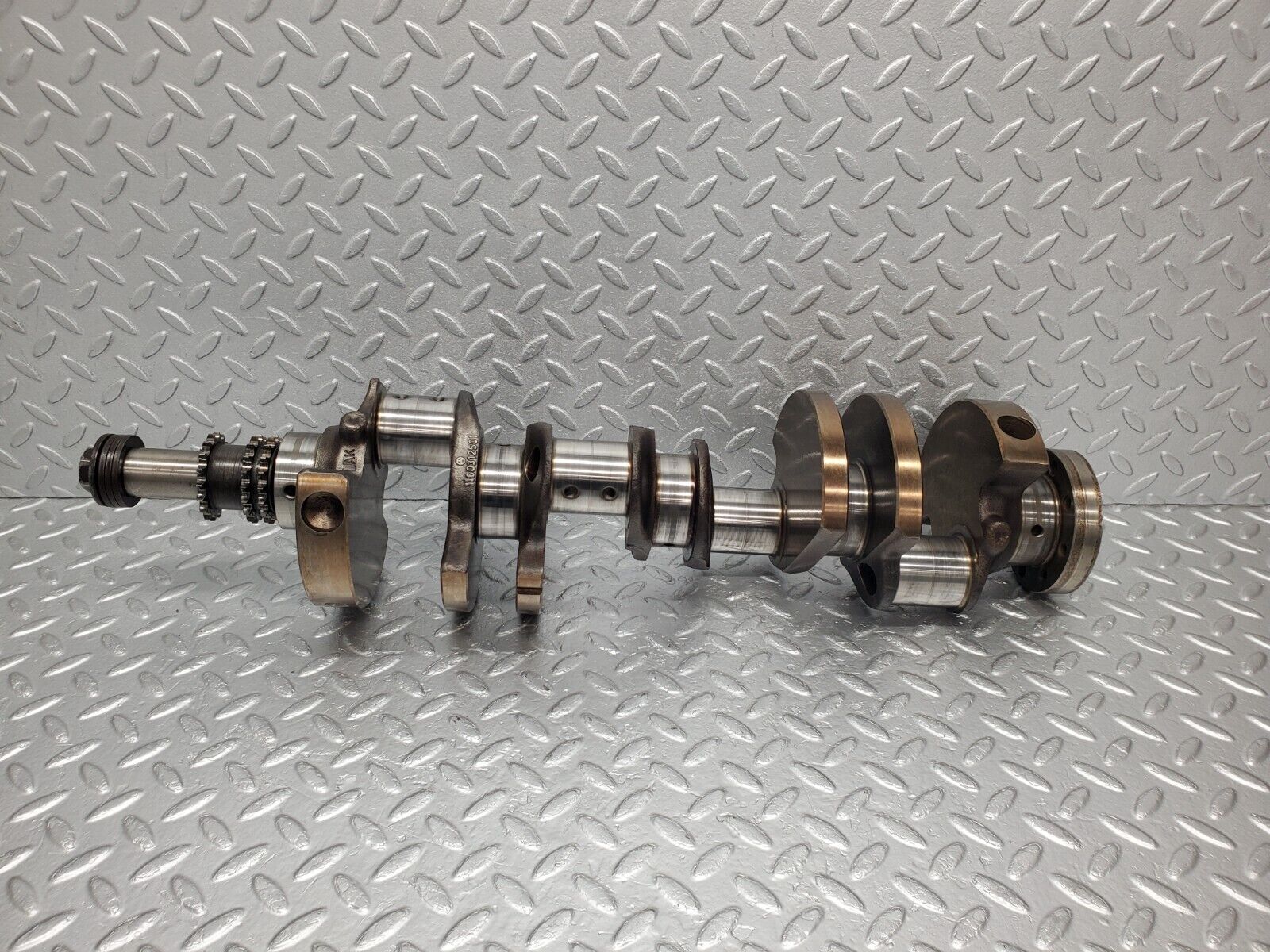 46318 Mercedes-Benz W126 420SE Crankshaft 1160312501