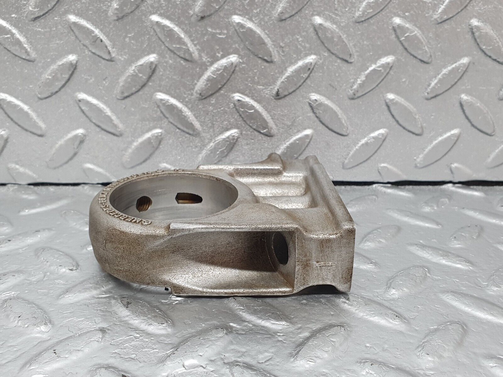 43797 Mercedes-Benz C126 380SEC Coupe Camshaft Tower Bearing 1160515118