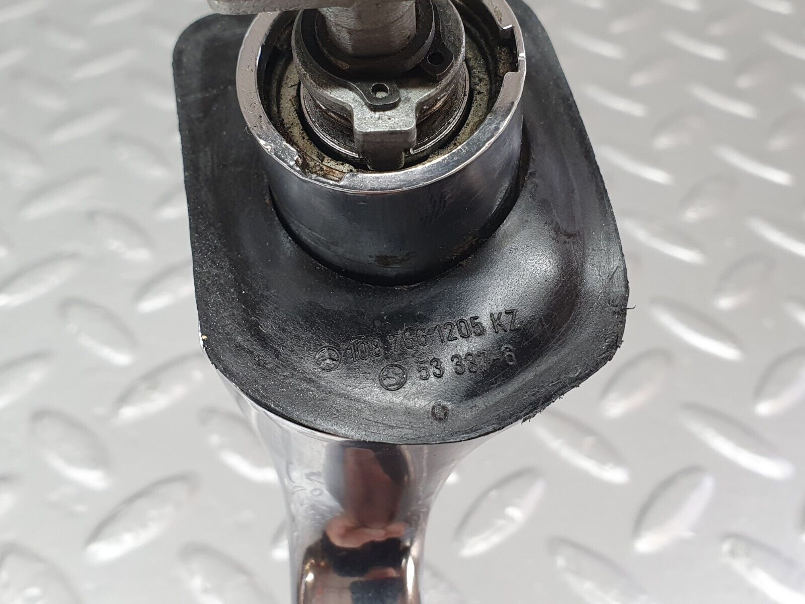 43159 Mercedes-Benz W108 280SE Front Right Door Exterior Handle No Key 1087661005 1087661205 1087661401