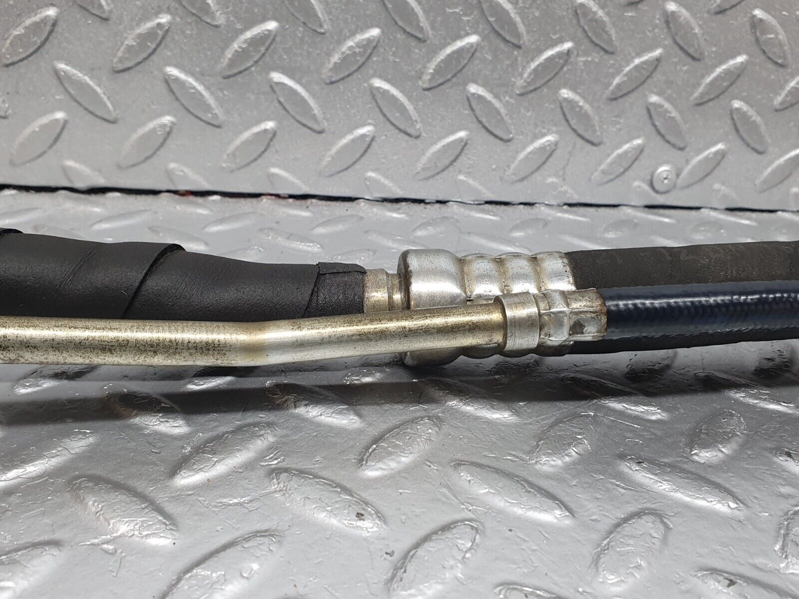 43807 Mercedes-Benz C126 380SEC Coupe Air Condition Hose Pipe 1268301415 1268301515 1269970581