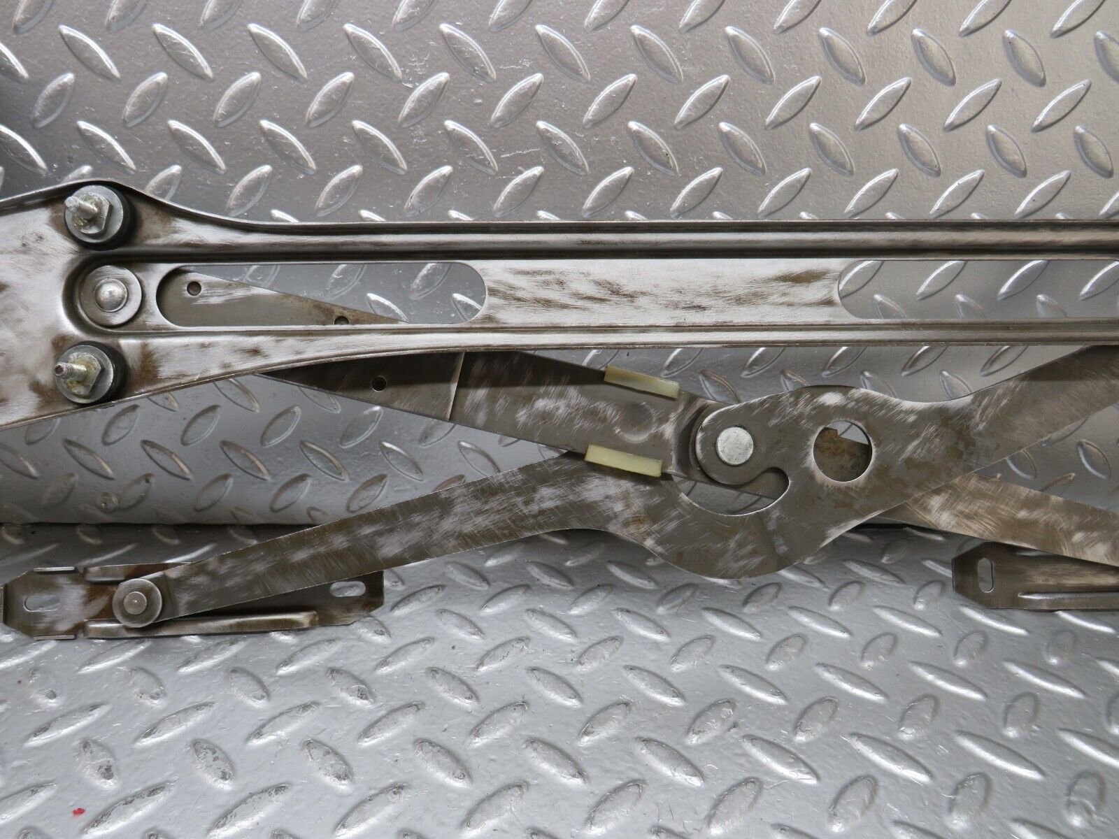 25078 Mercedes-Benz R107 C107 Front Left Power Window Regulator 1077200746