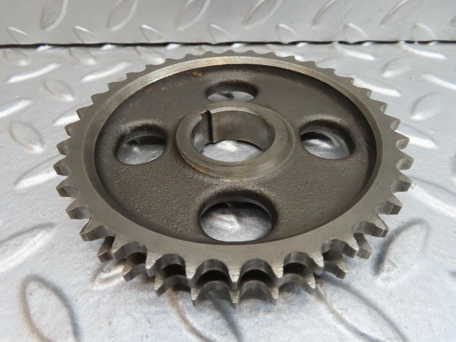 13738 Mercedes-Benz R107 450SL Camshaft Timing Gear 1160520501