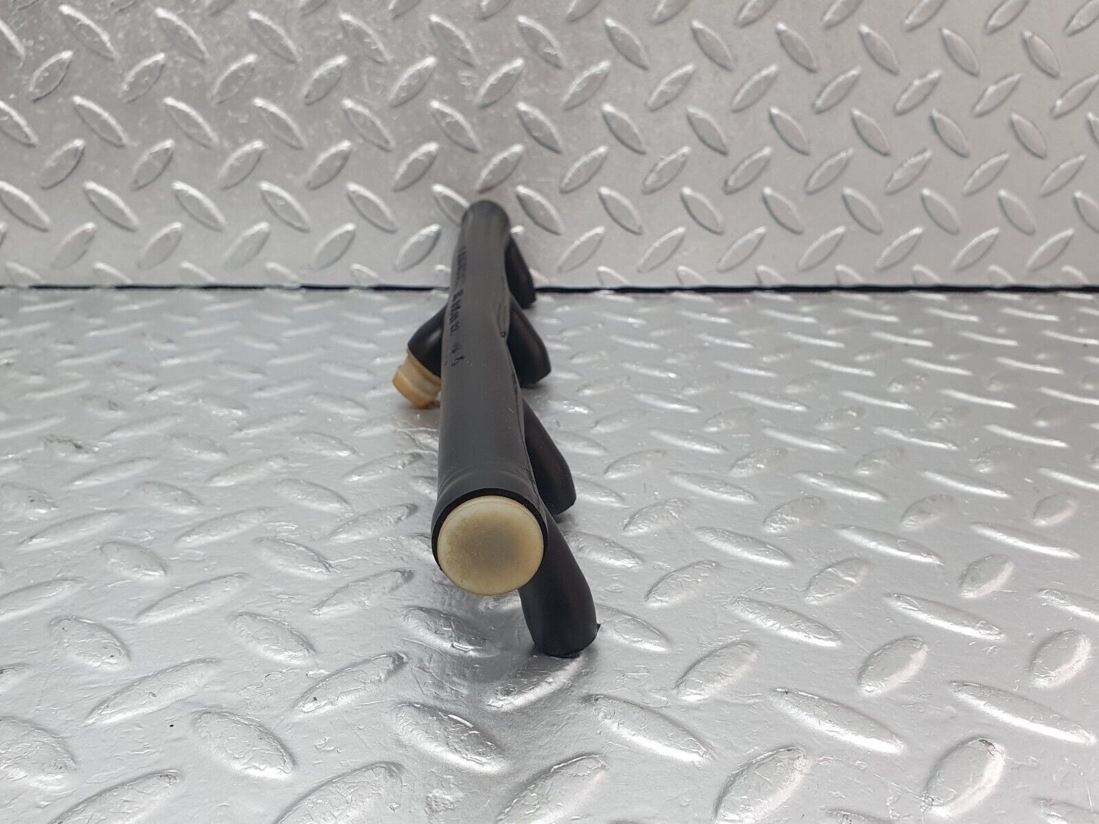 43664 Mercedes-Benz C126 380SEC Coupe Air Intake Breather Hose Pipe 1160940982