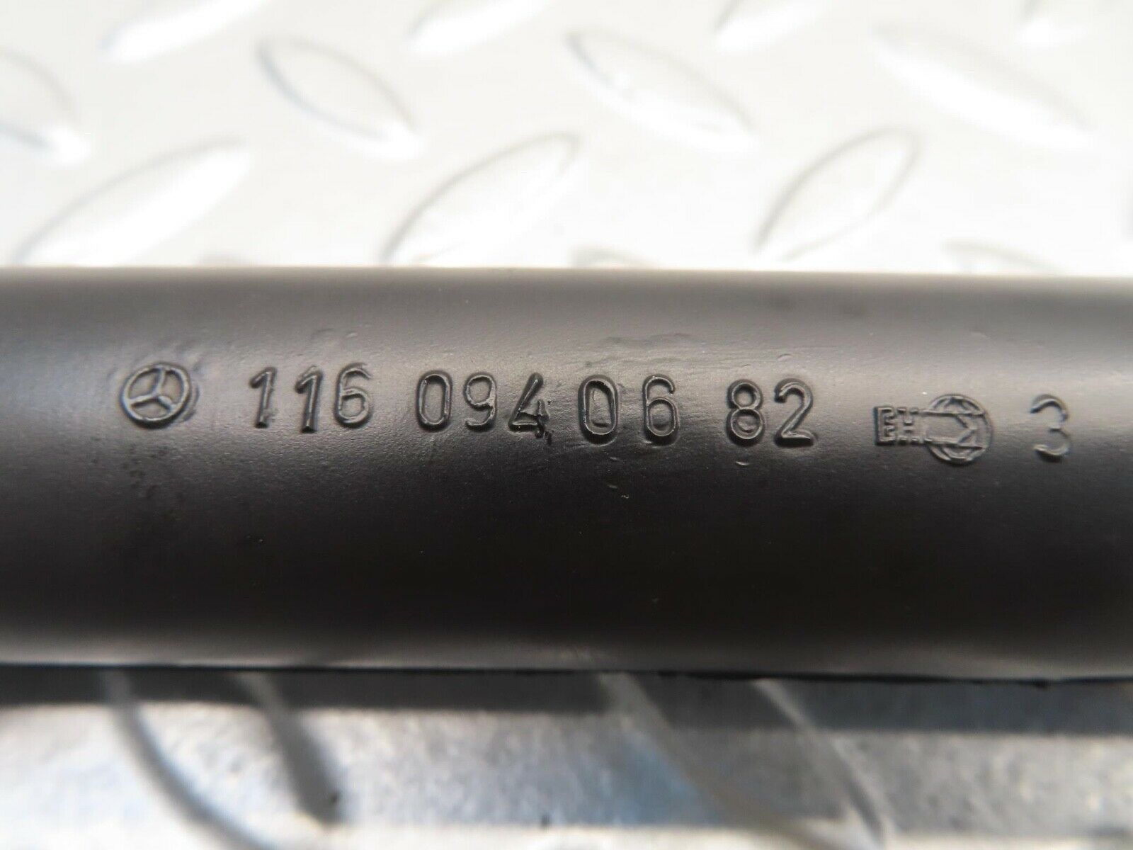 11723 Mercedes-Benz R107 450SL Air Intake Breather Hose 1160940682