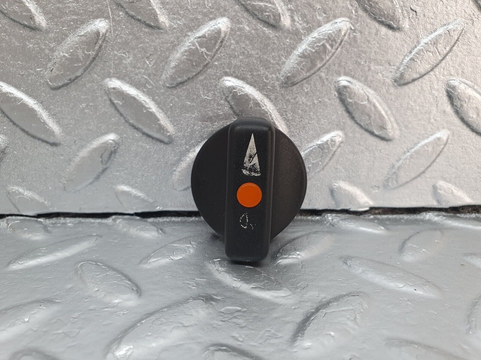 42946 Mercedes-Benz W201 190 2.0L Headlight Switch Knob