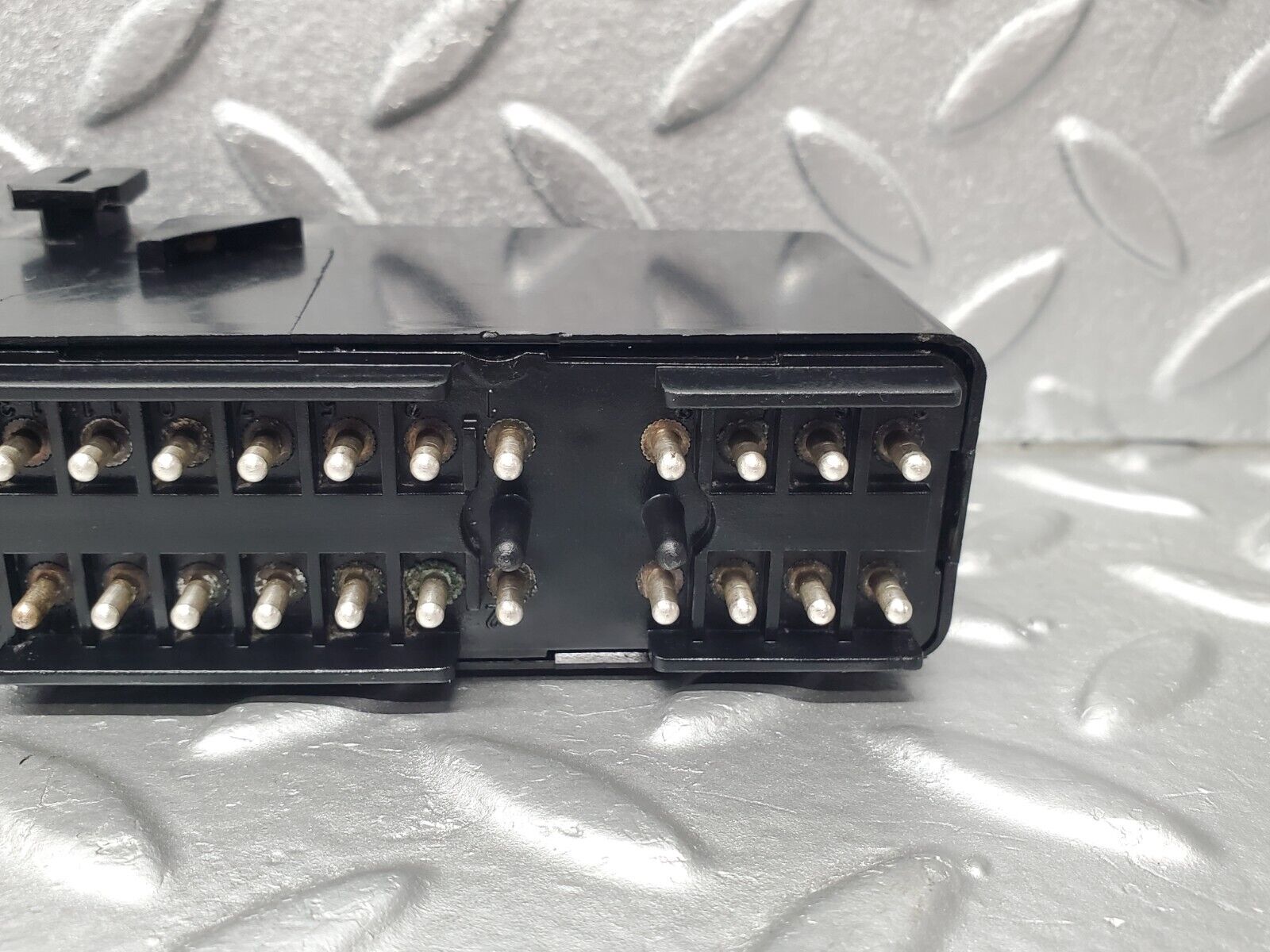 46784 Mercedes-Benz R129 320SL Coupe Light Control Unit 1295420332