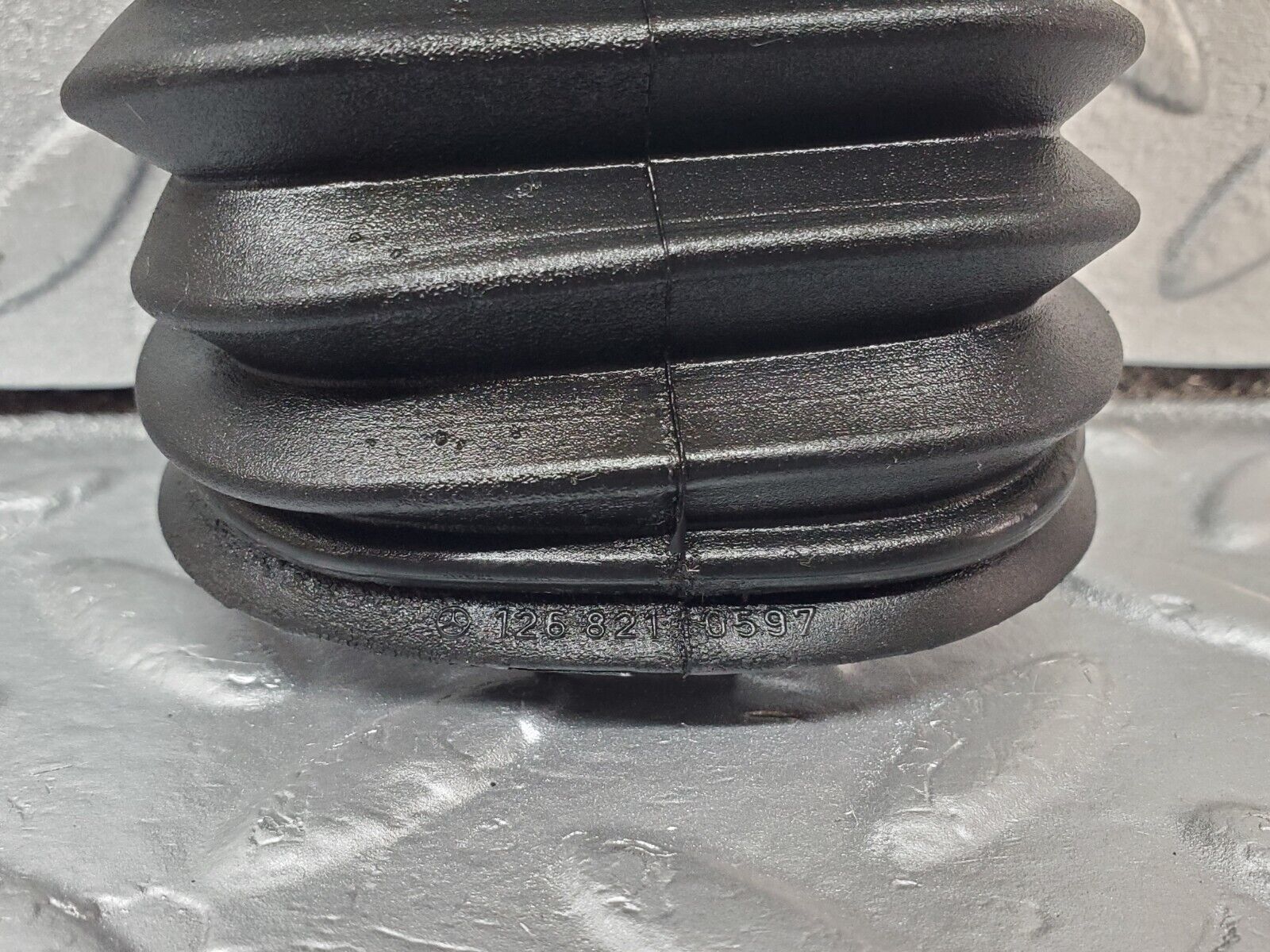 45681 Mercedes-Benz W126 420SE Rear Door Wire Protector Rubber 1268210597