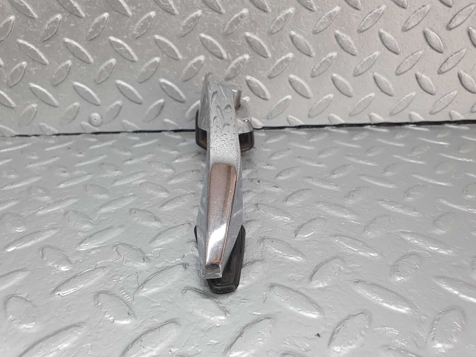 43162 Mercedes-Benz W108 280SE Rear Left Door Exterior Handle 1087661102 1087660905 1087661105