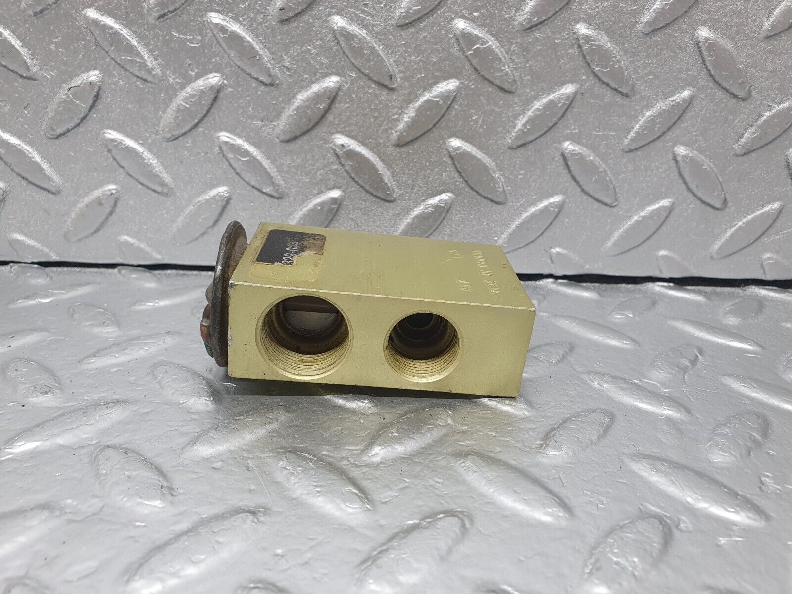 43528 Mercedes-Benz C126 380SEC Coupe Air Conditioning Expansion Valve