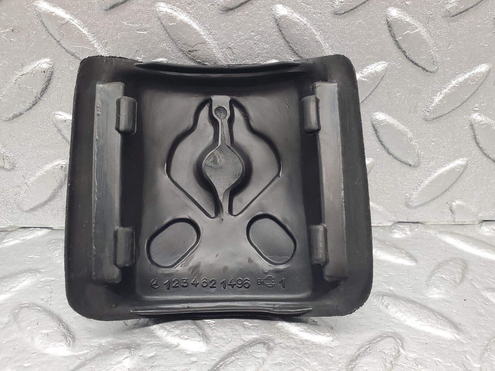 46001 Mercedes-Benz V123 240D LWB Steering Column Switch Cover 1234621496