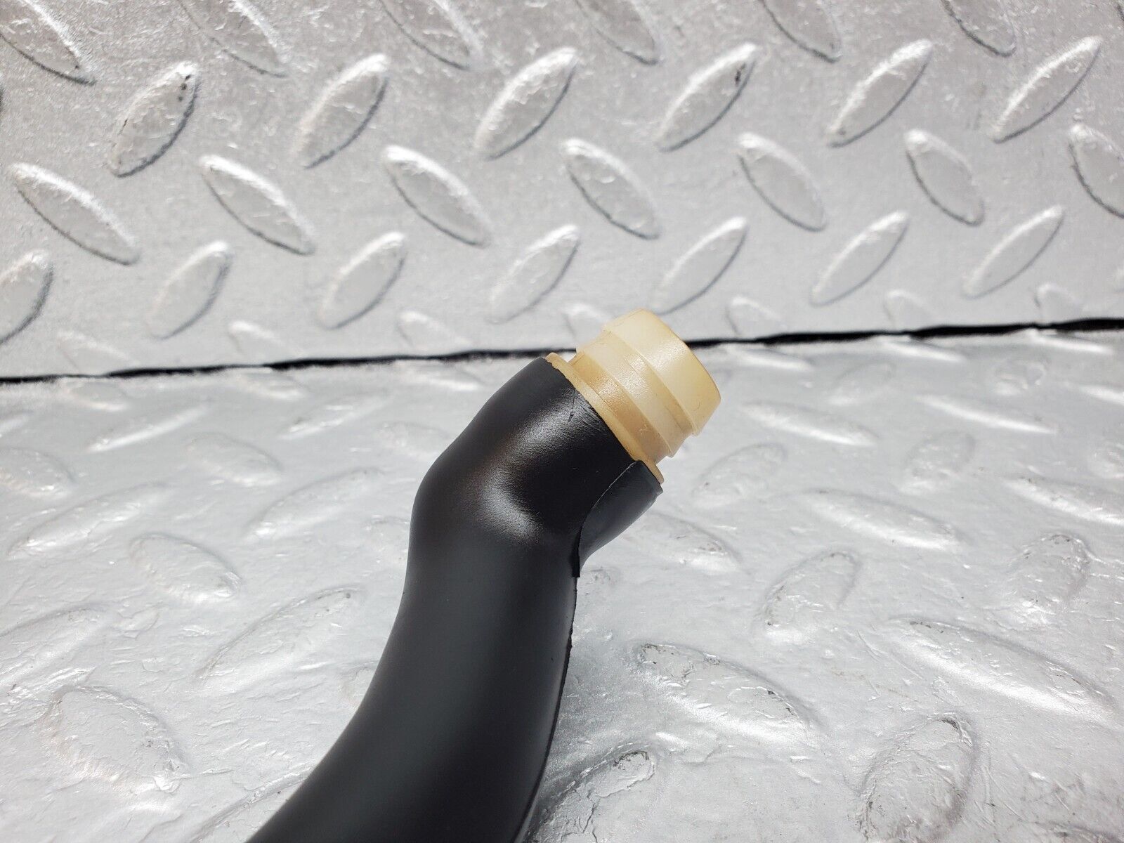 45973 Mercedes-Benz W126 420SE Air Intake Hose Pipe 1160942482