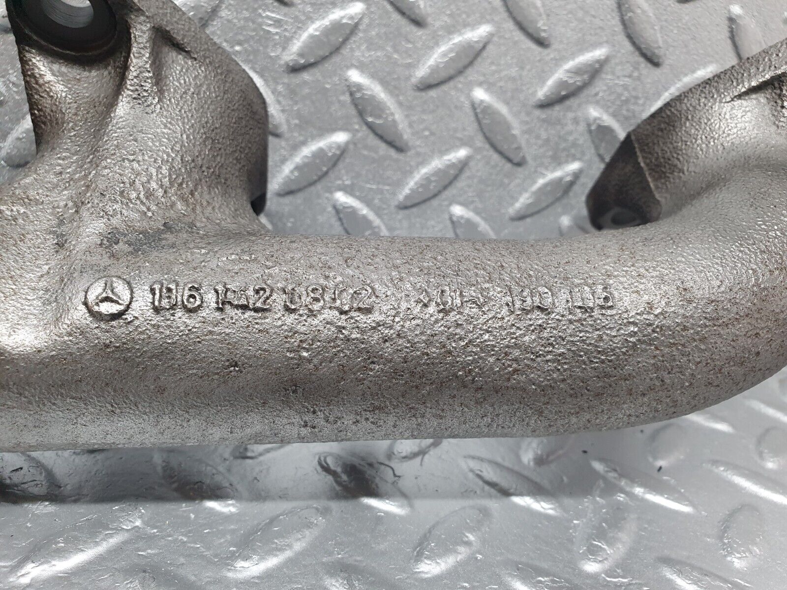 43605 Mercedes-Benz C126 380SEC Coupe Exhaust Manifold Left Side 1161420502