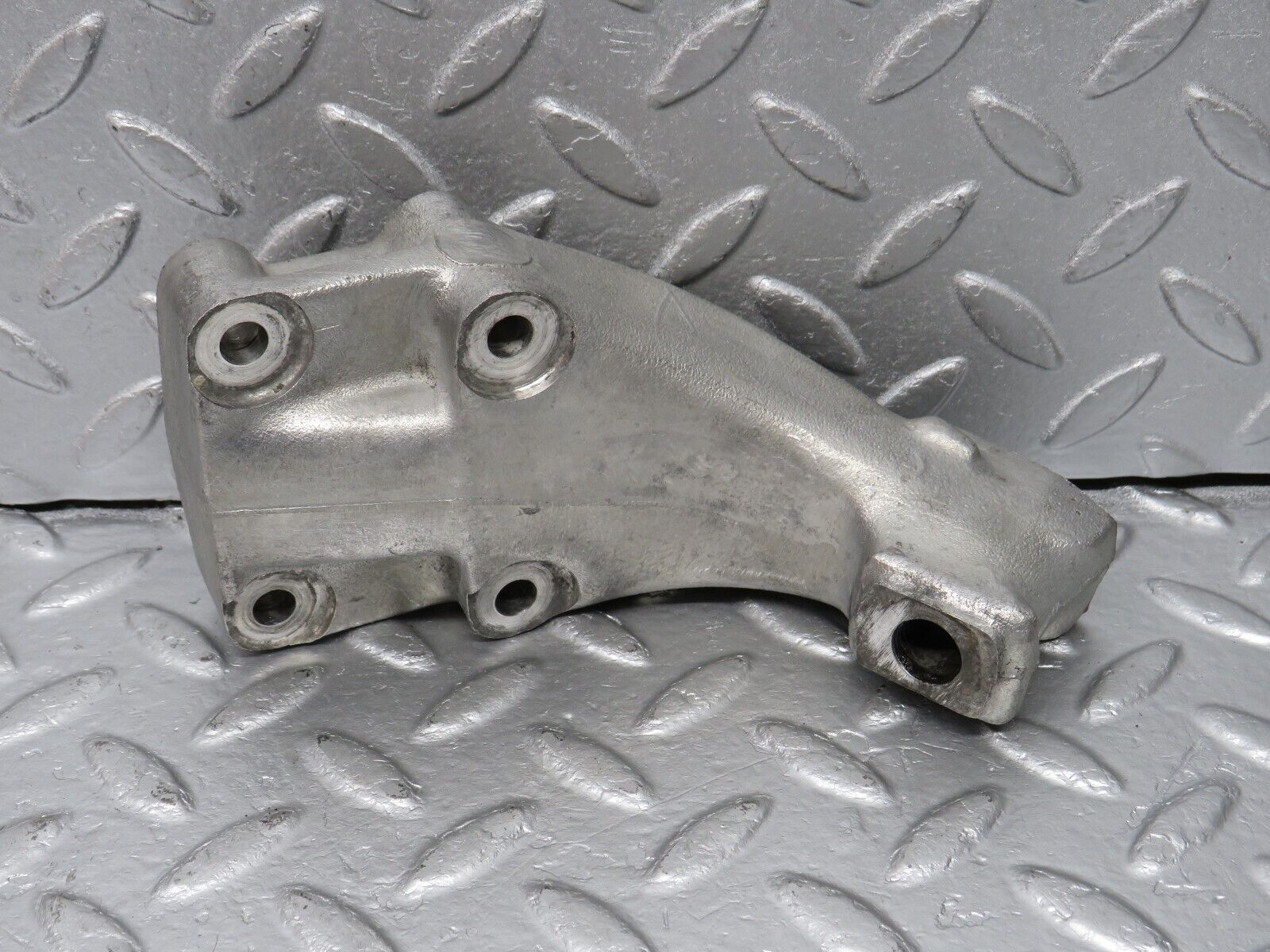 39878 Mercedes-Benz R107 350SL Engine Mount Bracket Right 1162234504