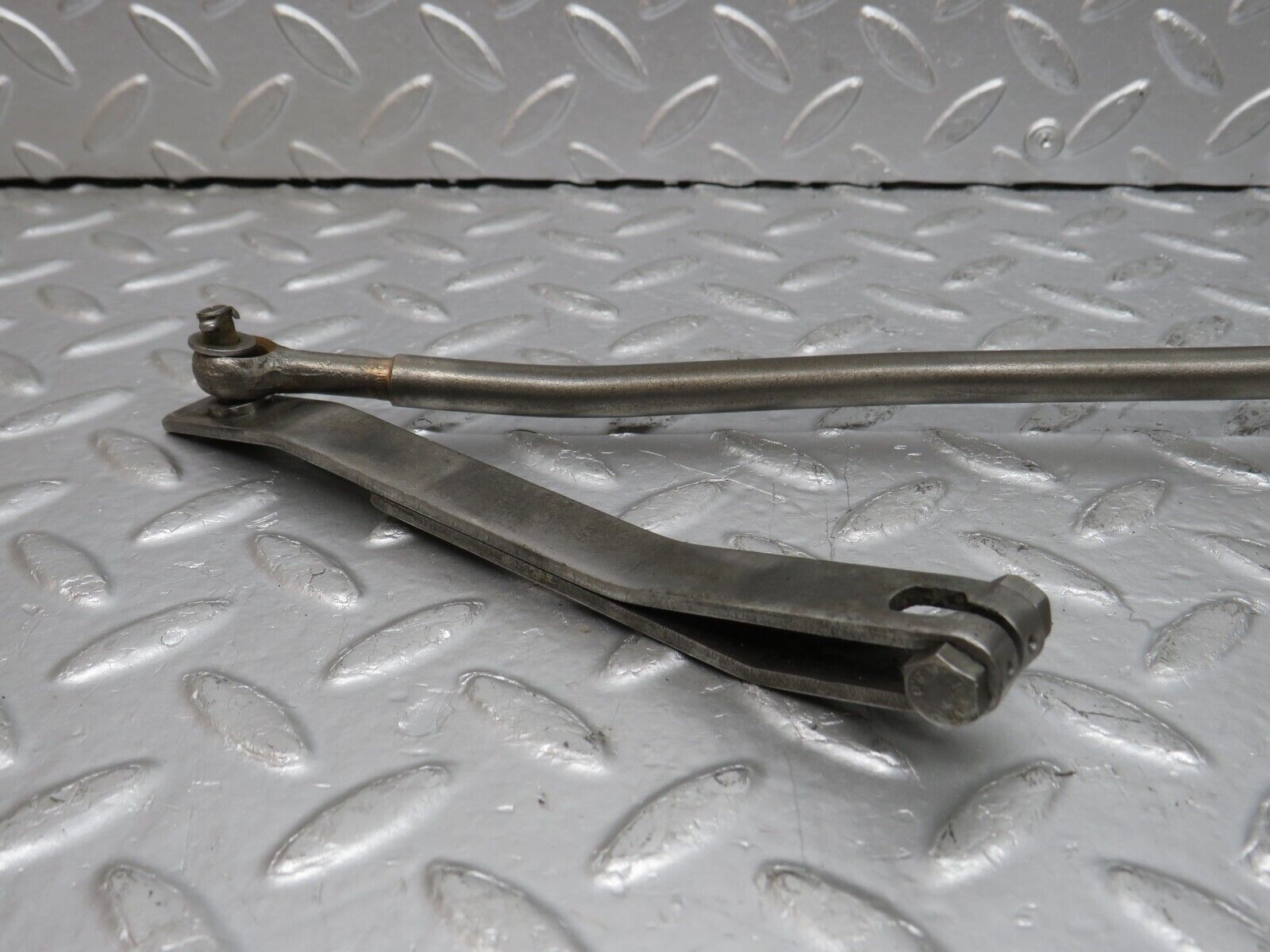 32809 Mercedes-Benz C107 R107 350 V8 Gearbox Linkage