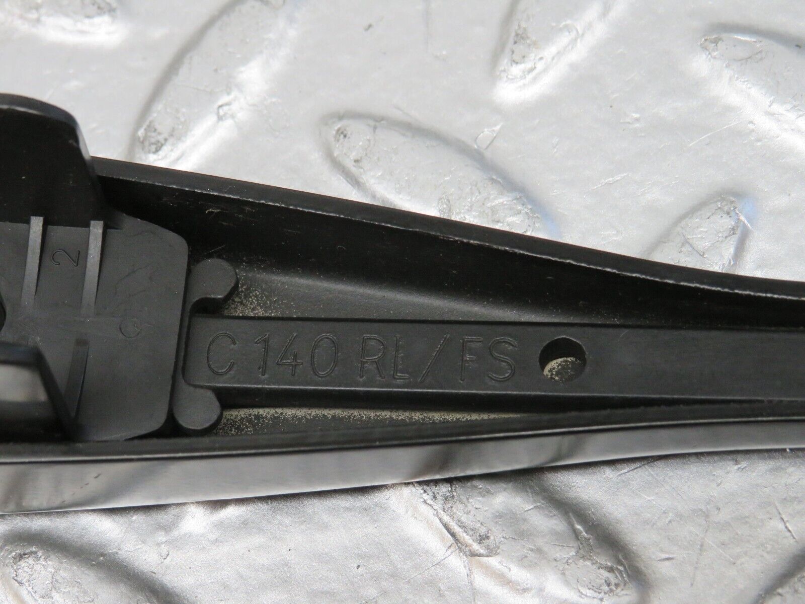 25067 Mercedes-Benz W140 S320 Wiper Arm Right Bosch