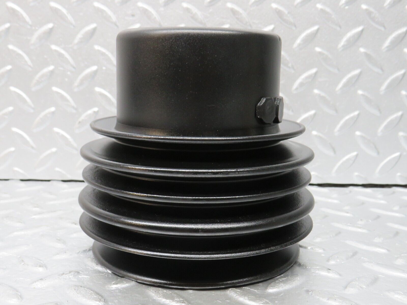 33075 Mercedes-Benz C107 R107 350 V8 Crankshaft Pulley