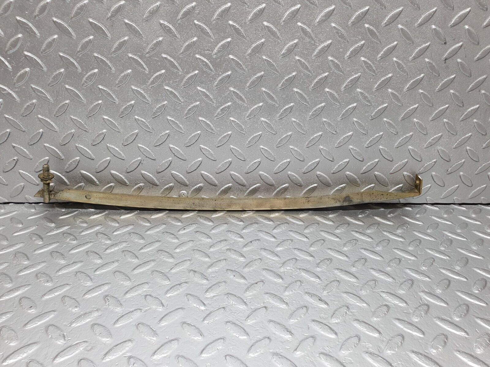 43712 Mercedes-Benz C126 380SEC Coupe Right Door Window Channel