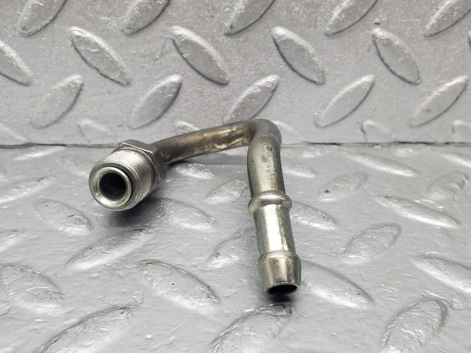 46212 Mercedes-Benz W124 280E Oil Hose Pipe