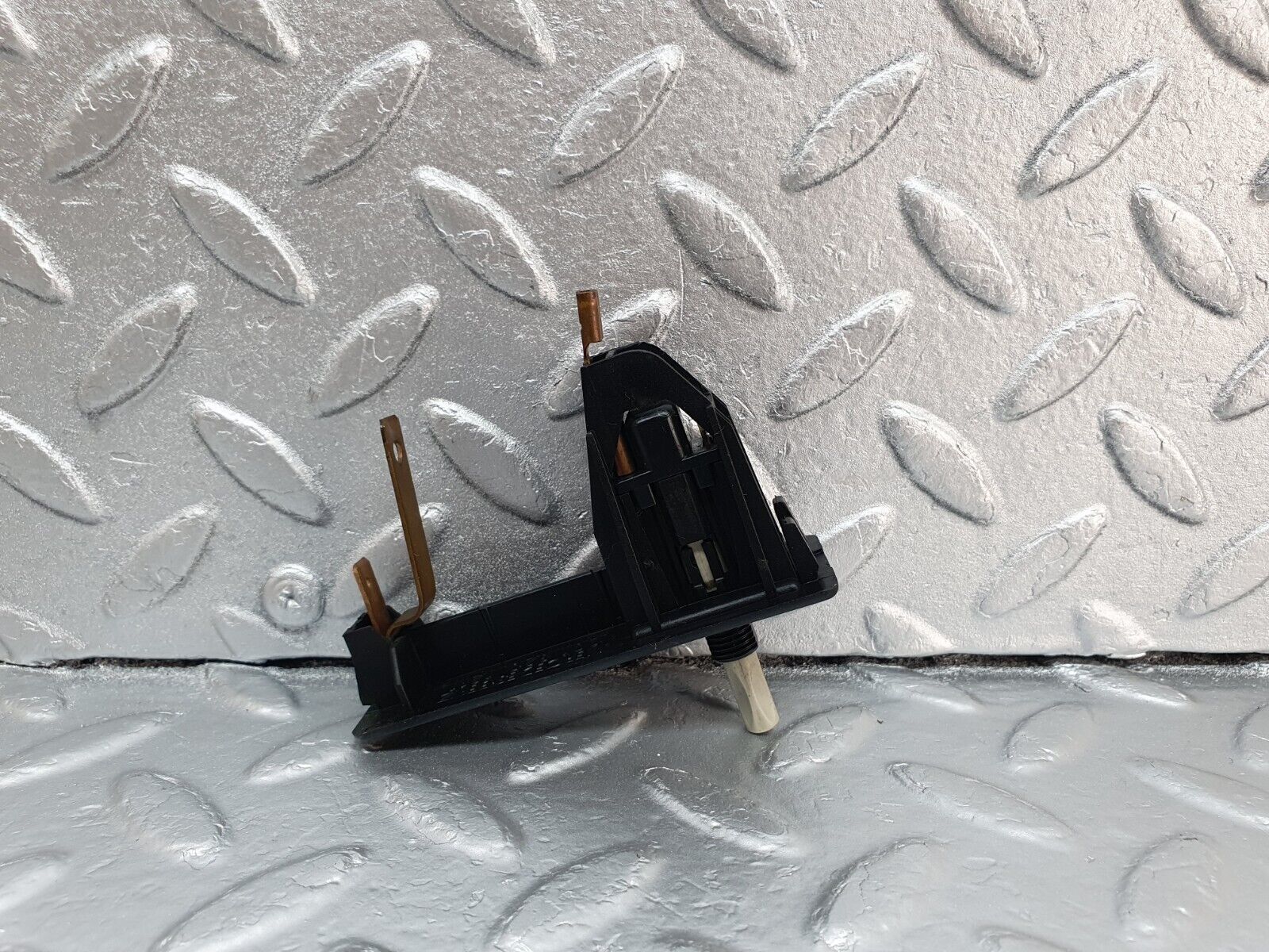 42948 Mercedes-Benz W201 190 2.0L Trunk Boot Light Switch 2018201211