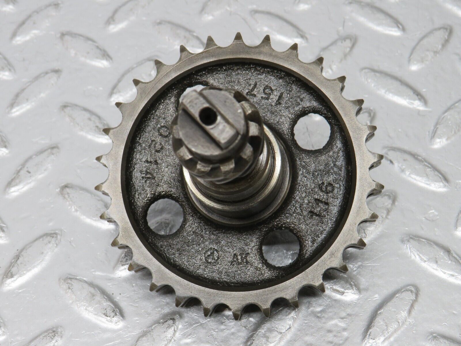 32762 Mercedes-Benz C107 R107 350 V8 Intermediate Gear 1161570214