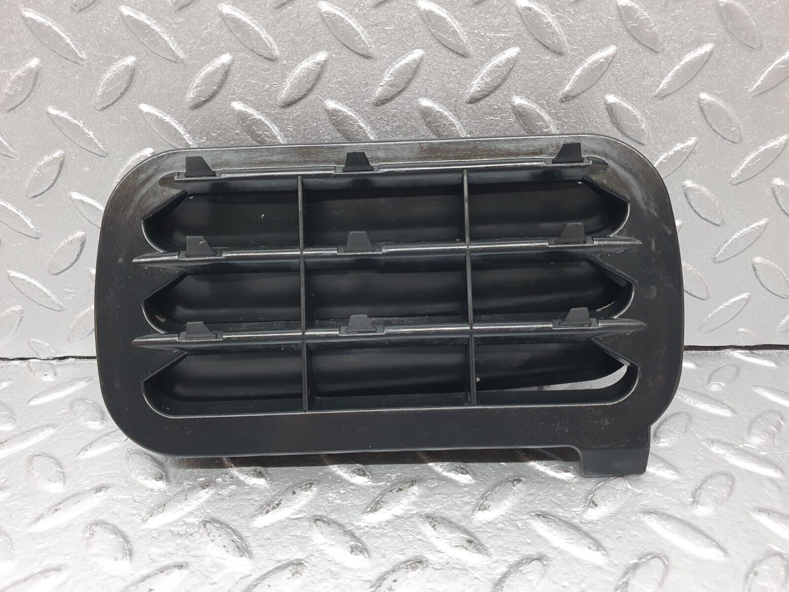 41604 Mercedes-Benz W124 200E Air Intake Vent 1248370230 1248370142