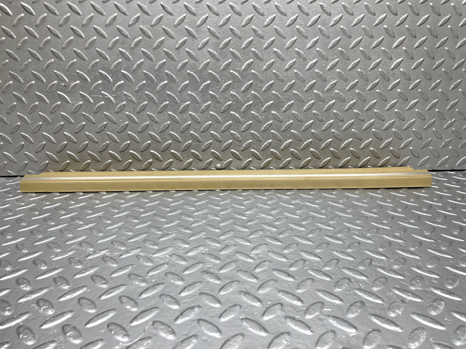 44263 Mercedes-Benz W123 280E Front Left Door Sill Trim Beige
