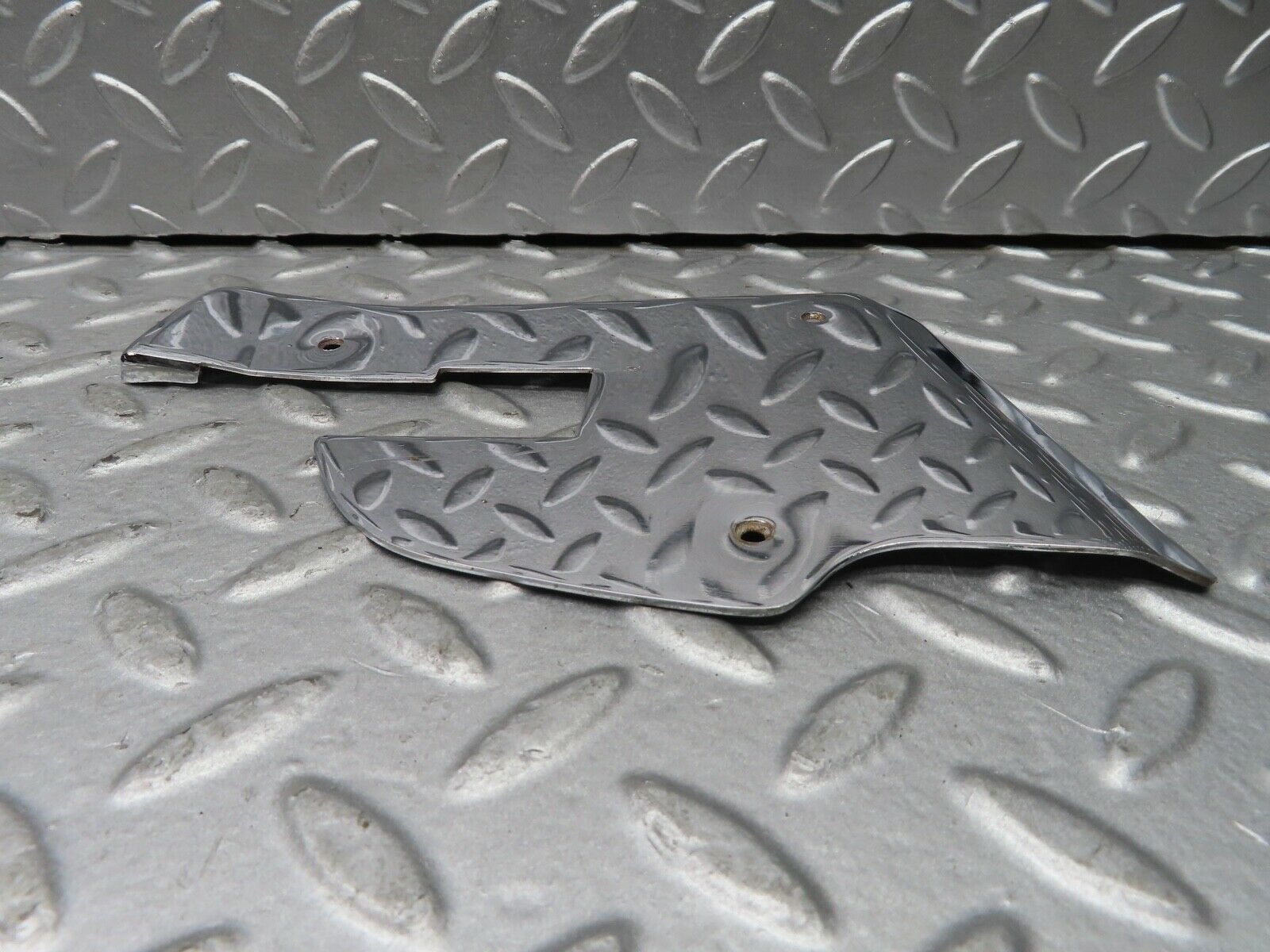 20514 Mercedes-Benz R107 450SL Left Door Chrome Cover