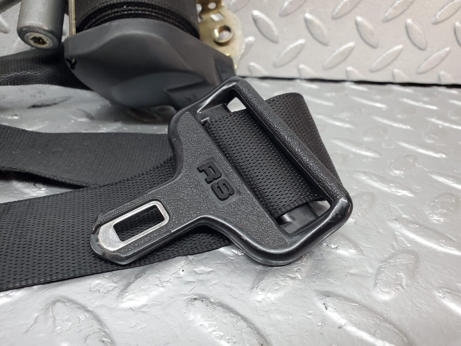 44837 Mercedes-Benz W124 220E Front Right Seat Belt With Buckle 1248600686