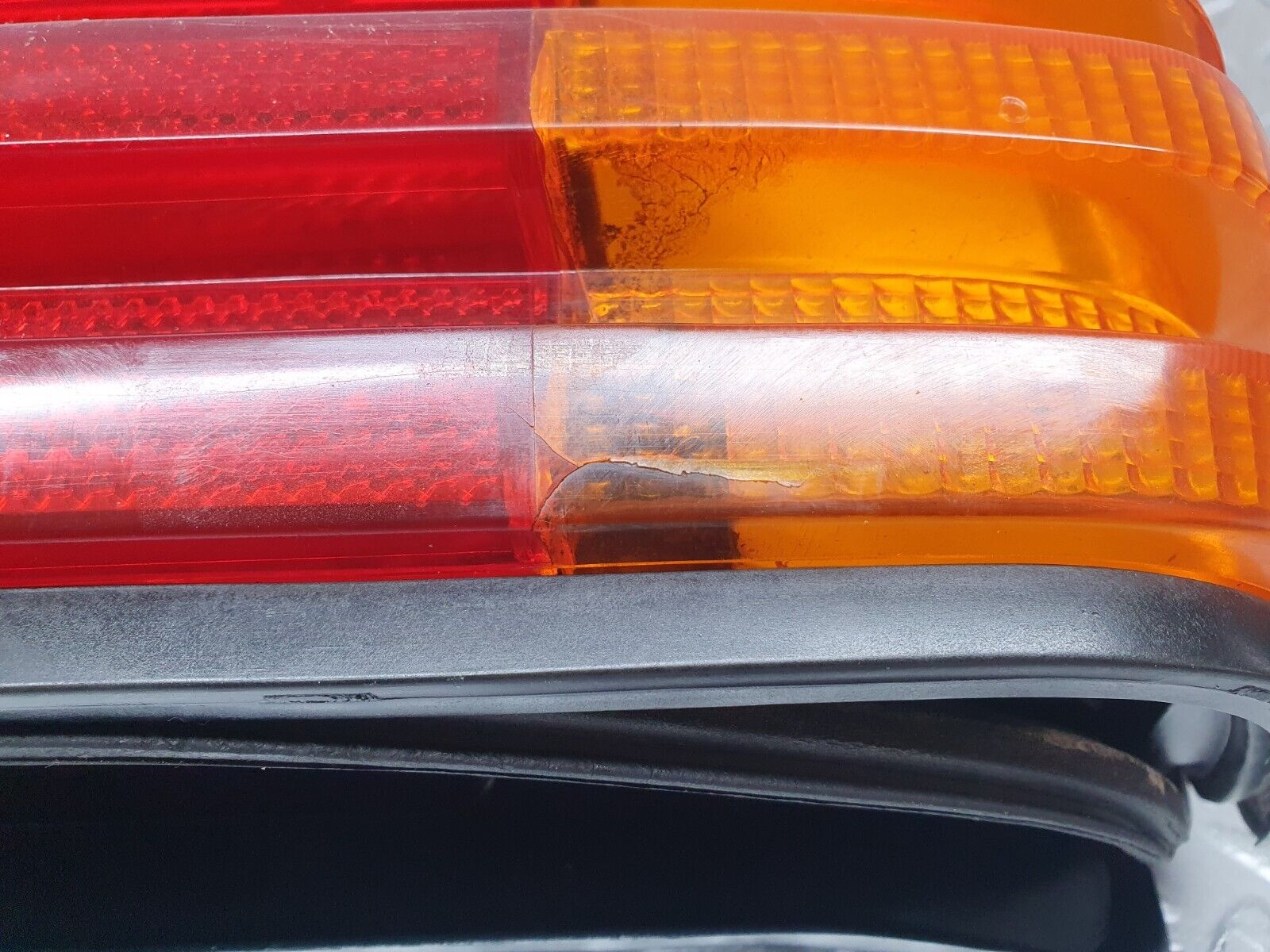 43621 Mercedes-Benz C126 380SEC Coupe Tail Light Right Side 1268201064