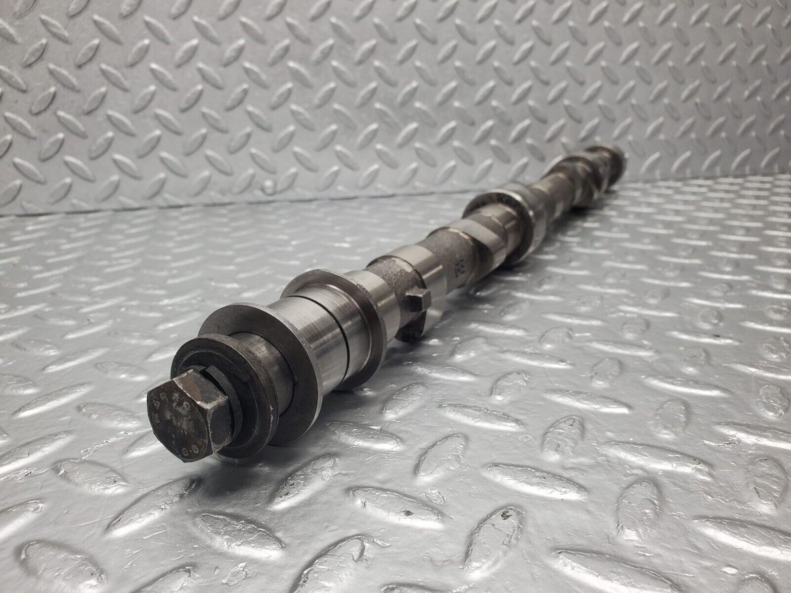 46325 Mercedes-Benz W123 300D Camshaft OM617
