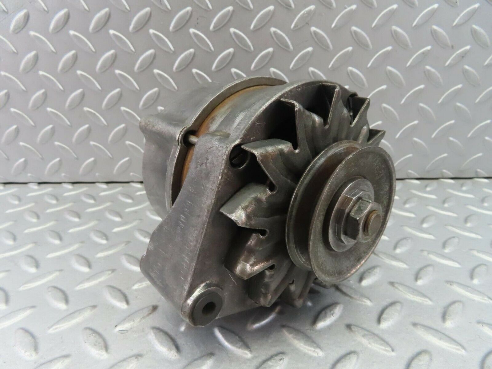 8544 Mercedes-Benz R107 Alternator Generator 0120400600