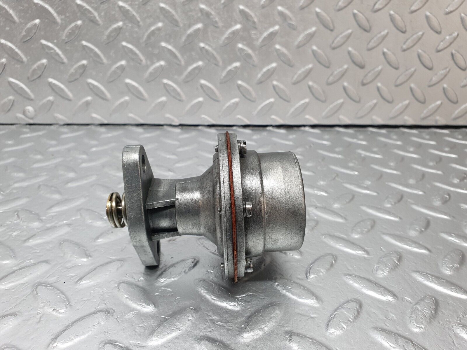 42828 Mercedes-Benz W201 190 2.0L Fuel Pump BCD Torino 263817C