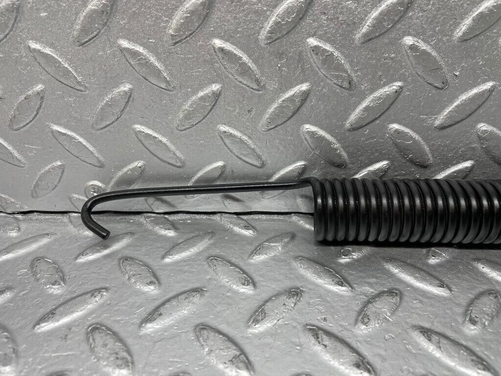 39012 Mercedes-Benz R107 500SL Bonnet Hinge Spring