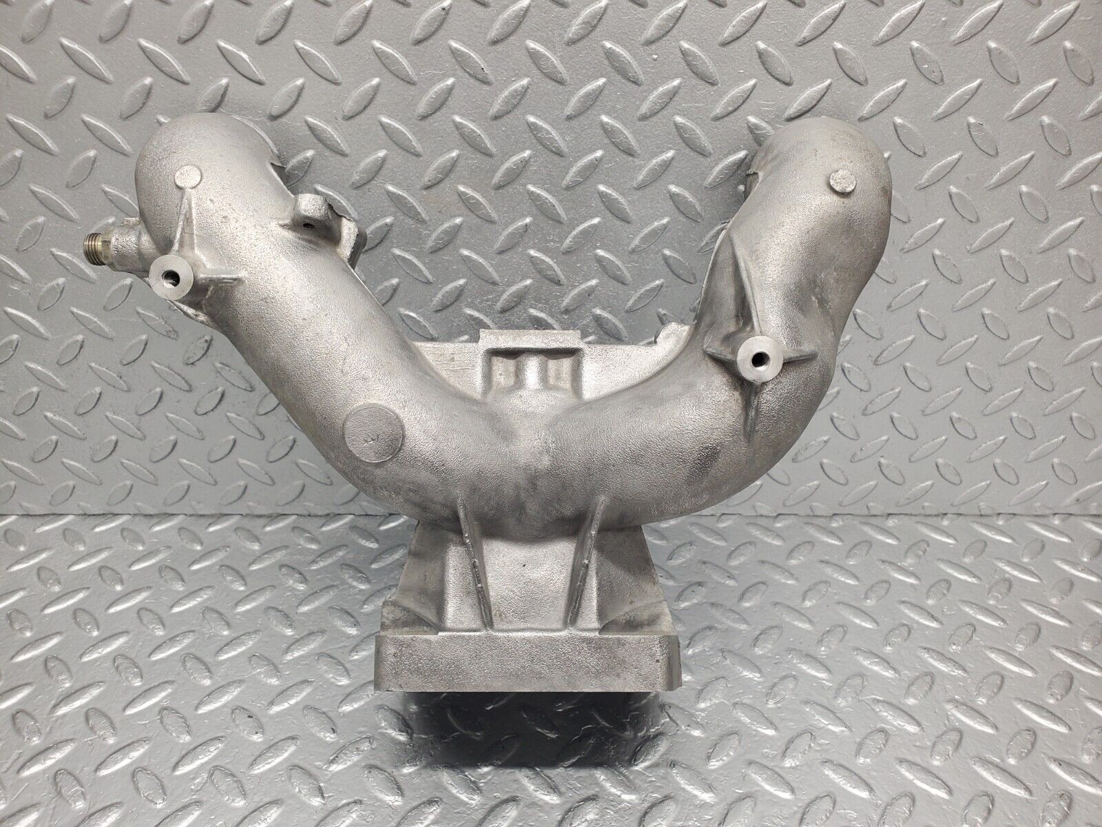 46153 Mercedes-Benz W124 Air Intake Manifold 1041414101